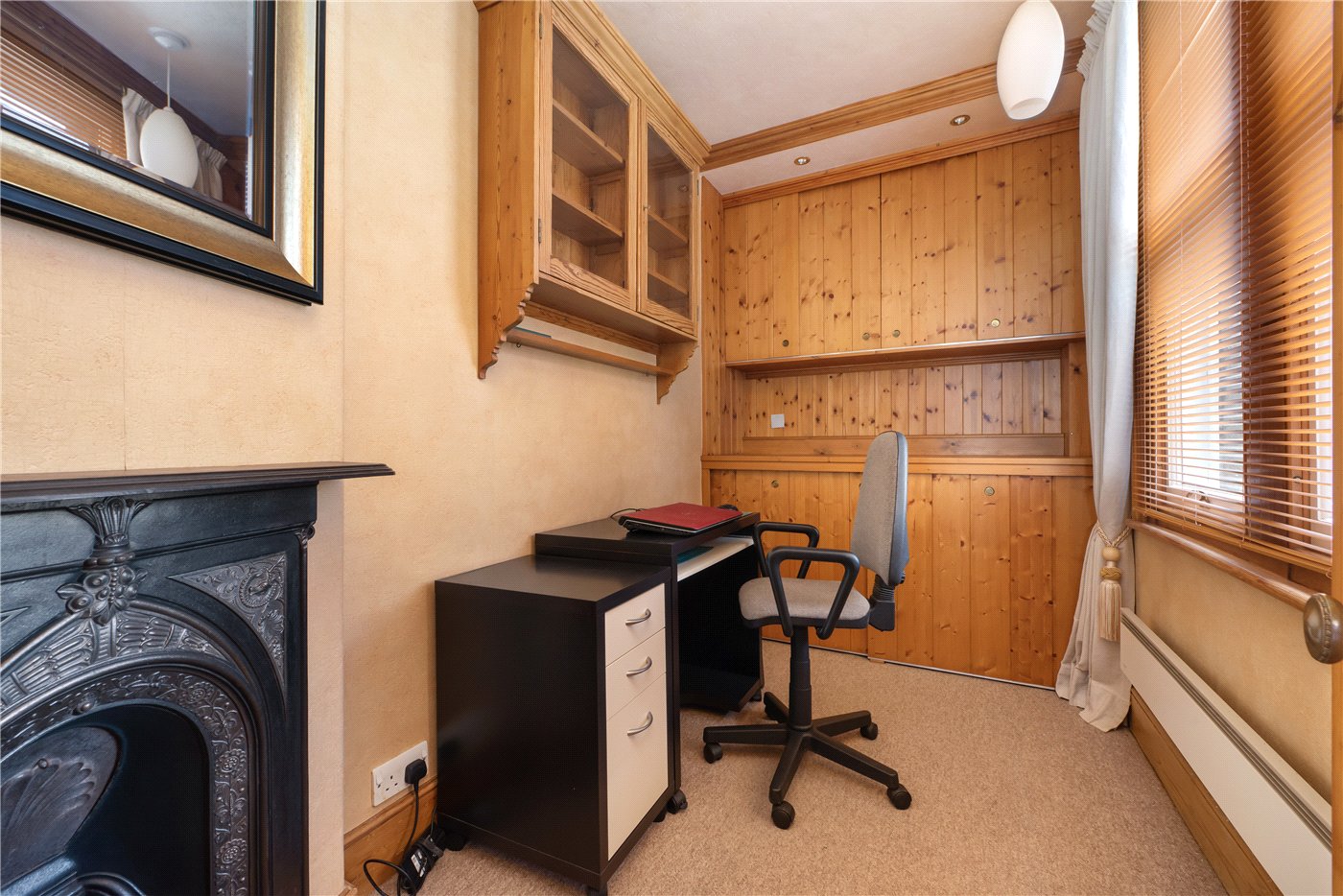 Bedroom/Study